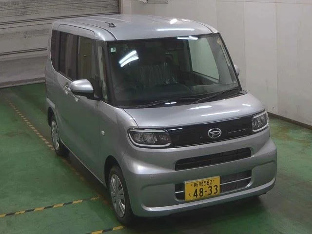 Daihatsu TANTO — фото 1