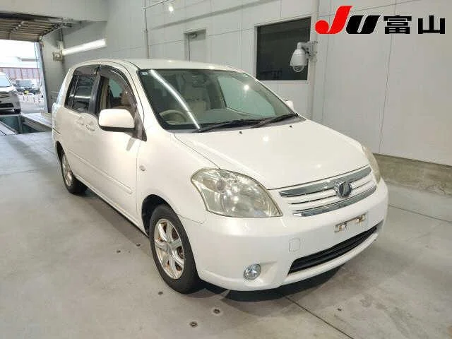 Toyota RAUM