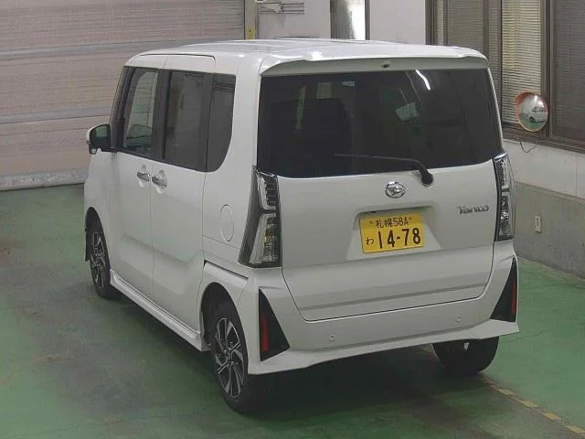 Daihatsu TANTO — фото 2