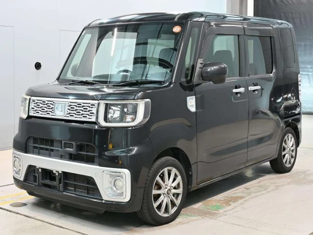 Daihatsu WAKE — фото 1