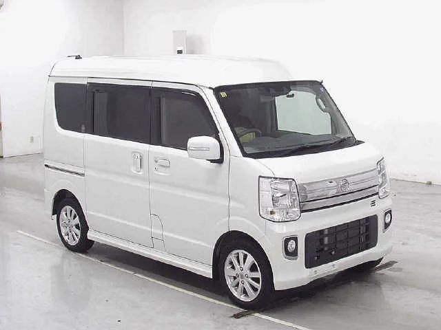 Nissan CLIPPER RIO
