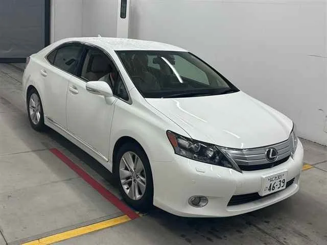 Lexus HS — фото 1