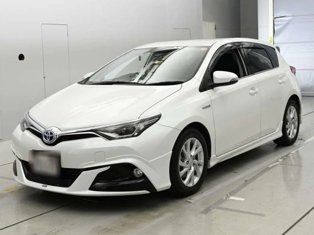 Toyota AURIS — фото 1