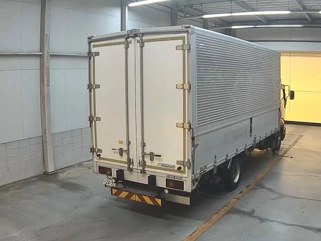 Isuzu FORWARD — фото 2