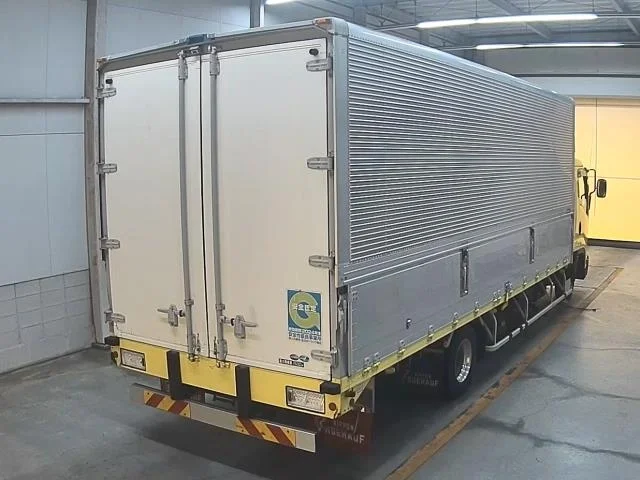 Isuzu FORWARD — фото 2