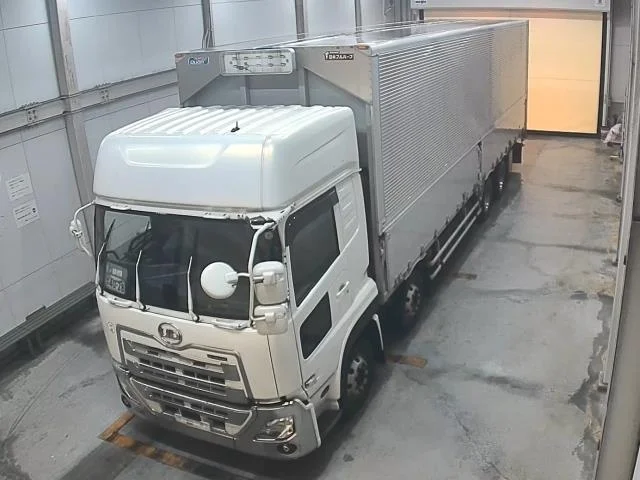 Nissan UD SERIES — фото 1