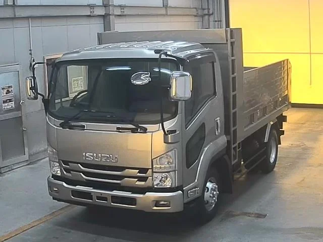 Isuzu FORWARD — фото 1