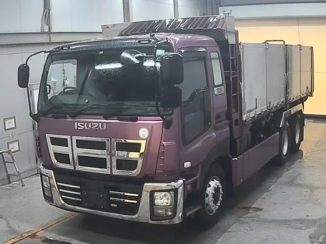 Isuzu TRUCK — фото 1