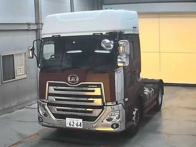 Nissan UD SERIES — фото 1