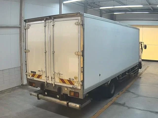Isuzu FORWARD — фото 2