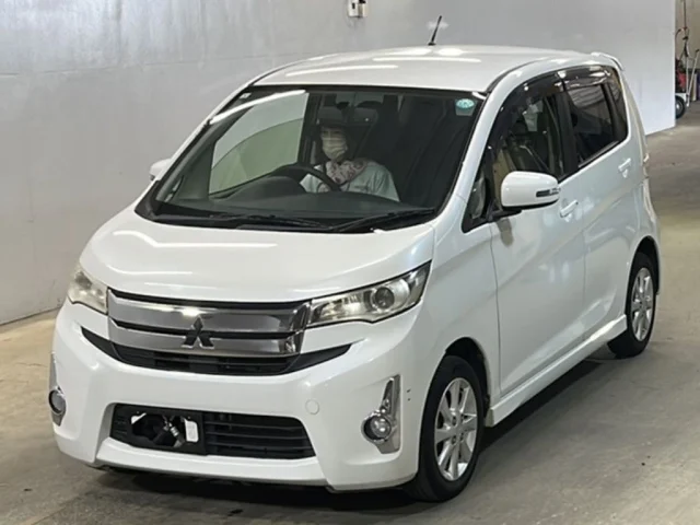 Mitsubishi EK CUSTOM