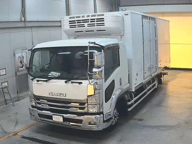 Isuzu FORWARD — фото 1