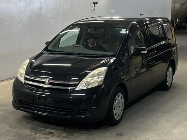 Toyota ISIS