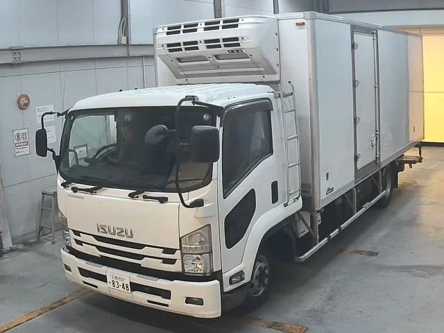 Isuzu FORWARD — фото 1
