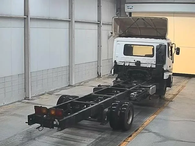 Nissan CONDOR — фото 2
