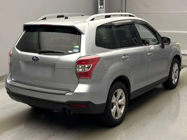 Subaru FORESTER — фото 2