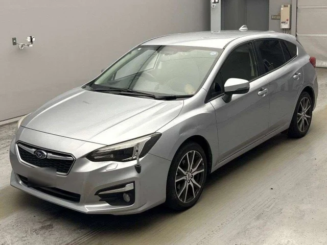 Subaru IMPREZA — фото 1