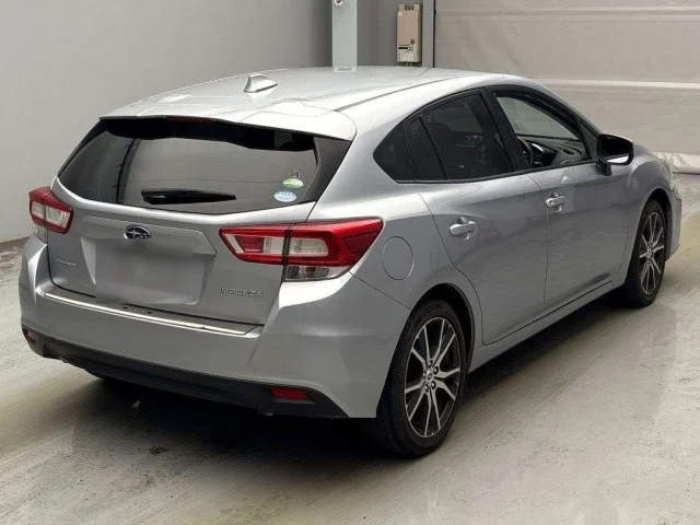 Subaru IMPREZA — фото 2