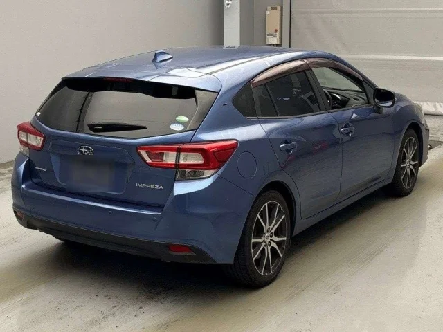 Subaru IMPREZA — фото 2
