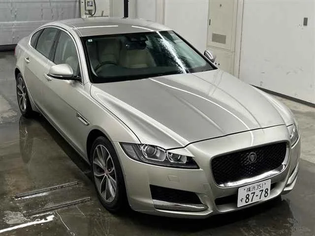 Jaguar XF SERIES