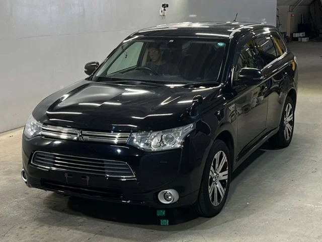 Mitsubishi OUTLANDER PHEV