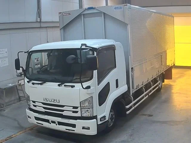 Isuzu FORWARD — фото 1