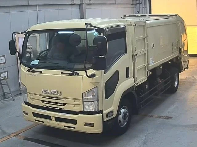 Isuzu FORWARD — фото 1
