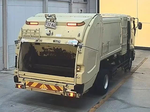 Isuzu FORWARD — фото 2