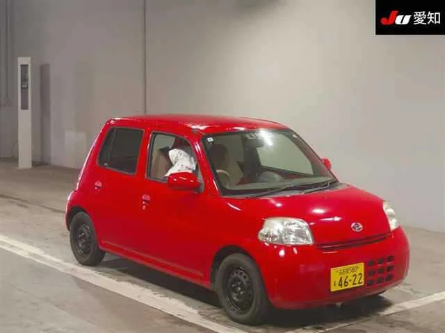 Daihatsu ESSE