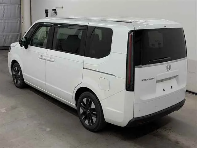 Honda STEP WAGON — фото 2