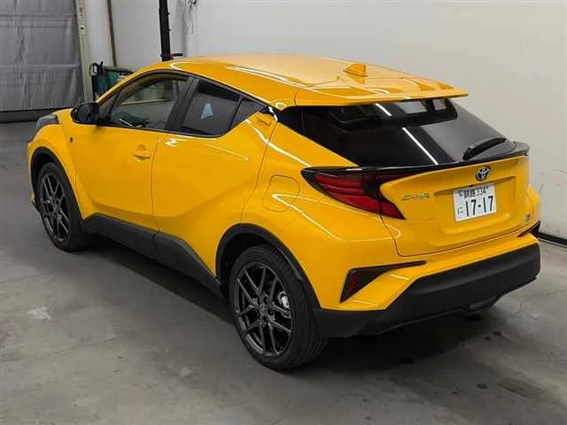 Toyota C-HR — фото 2