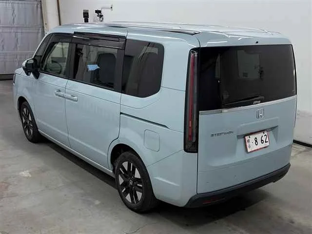 Honda STEP WAGON — фото 2