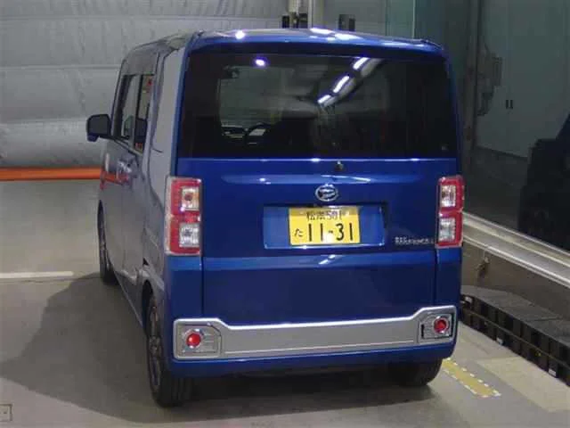 Daihatsu WAKE — фото 2
