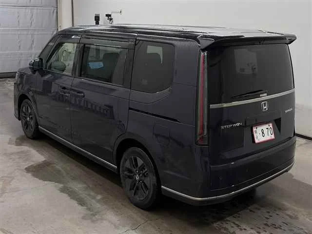 Honda STEP WAGON — фото 2