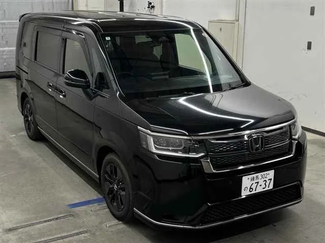 Honda STEP WAGON — фото 1