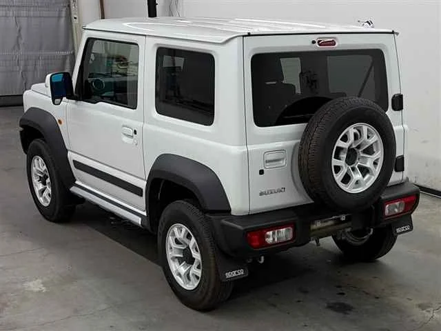 Suzuki JIMNY SIERRA — фото 2