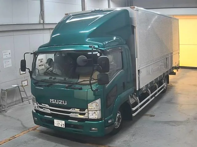 Isuzu FORWARD — фото 1