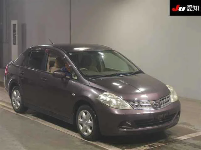 Nissan TIIDA LATIO