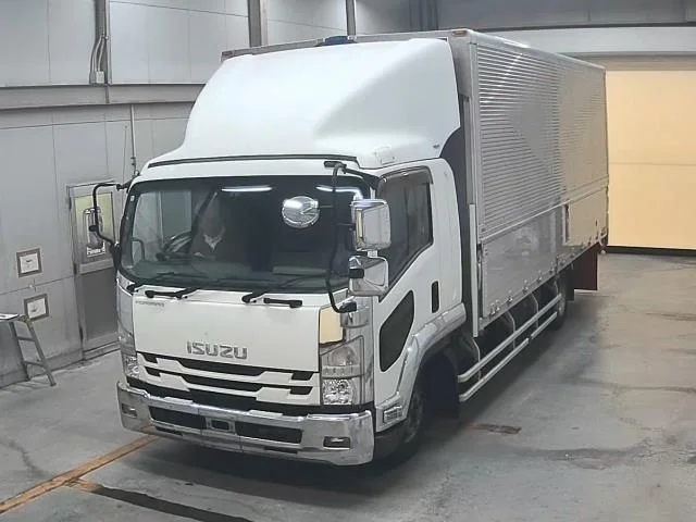 Isuzu FORWARD — фото 1