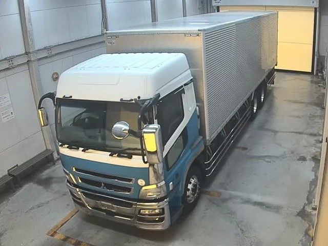 Mitsubishi FUSO TRUCK — фото 1