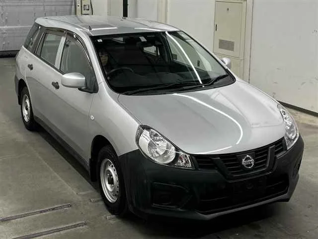 Nissan AD — фото 1