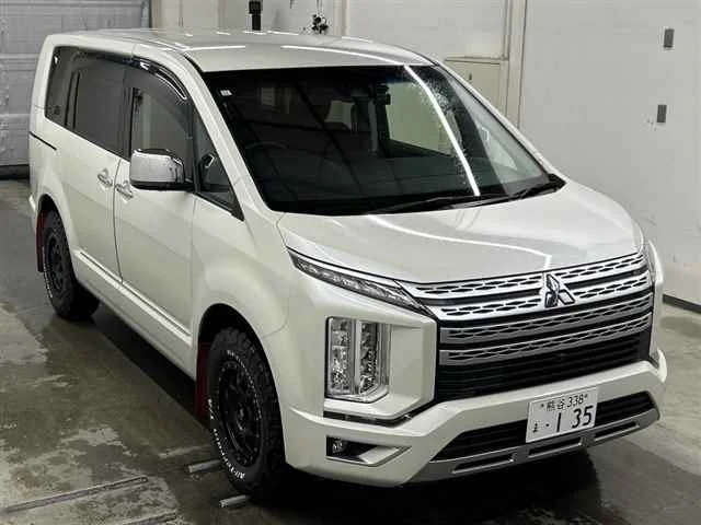 Mitsubishi DELICA