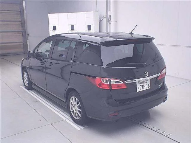 Nissan LAFESTA — фото 2