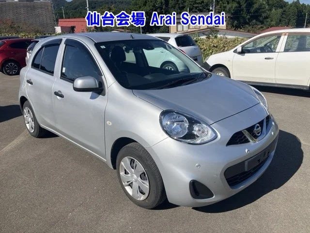 Nissan MARCH — фото 1