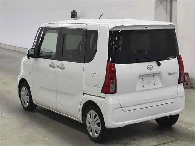 Daihatsu TANTO — фото 2