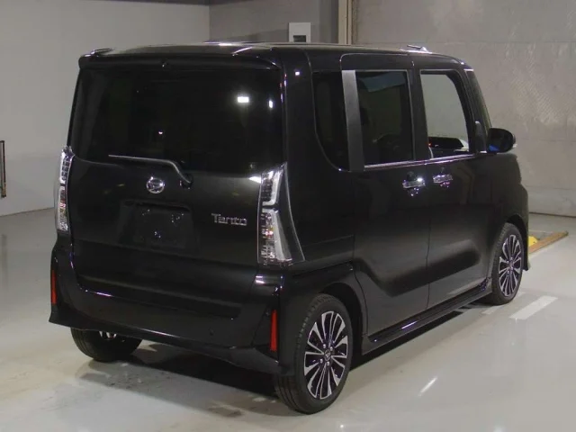 Daihatsu TANTO — фото 2