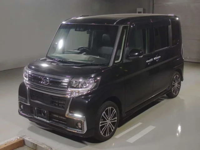 Daihatsu TANTO — фото 1