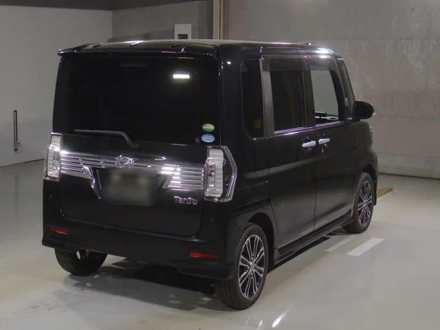 Daihatsu TANTO — фото 2