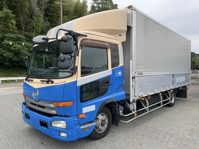 Nissan CONDOR