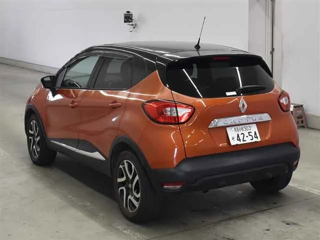 Renault CAPTUR — фото 2